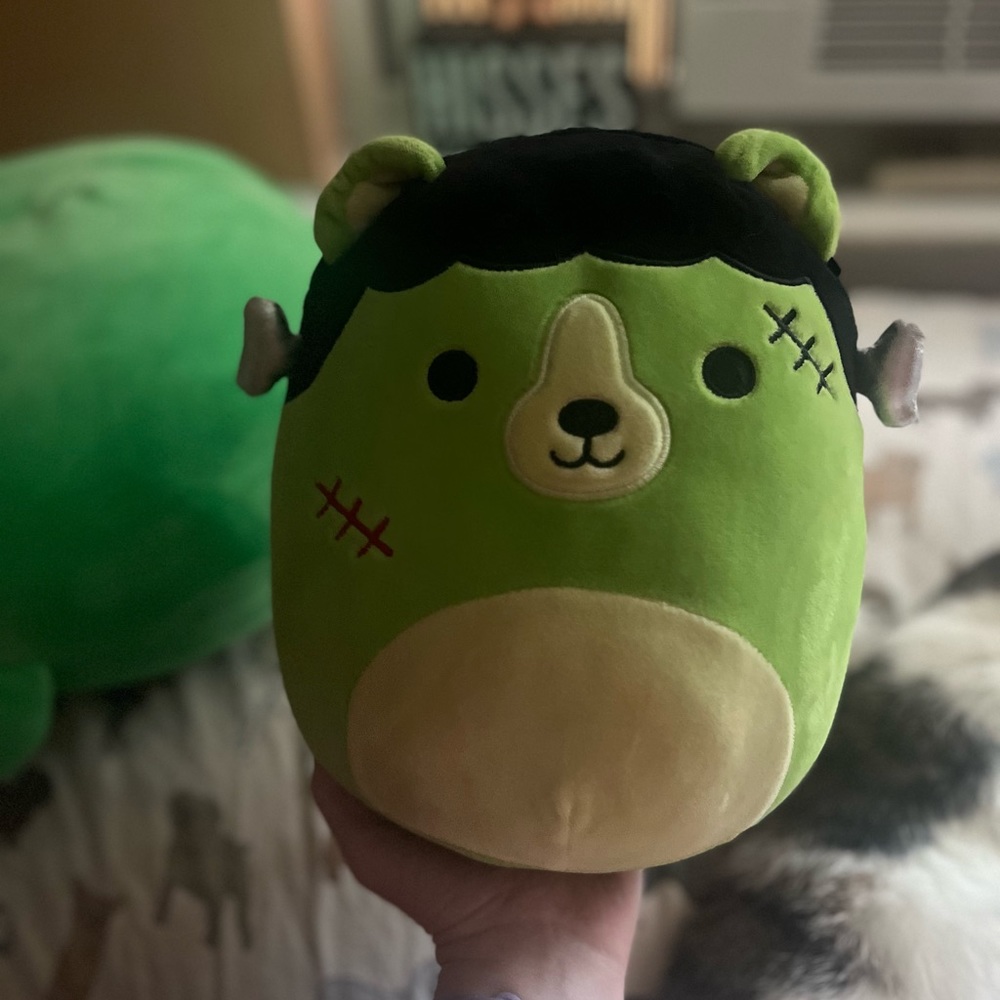 Len squishmallow